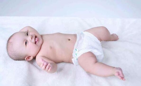 新生兒為什么要留腳印?