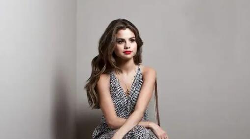 浙江一高校現絕美英語外教