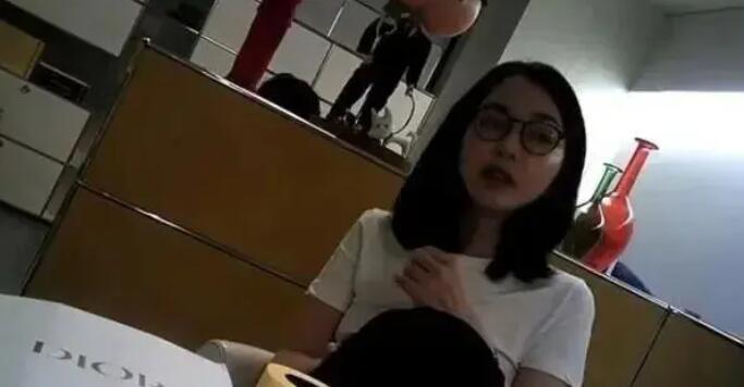 韓調(diào)查第一夫人收受名牌包事件